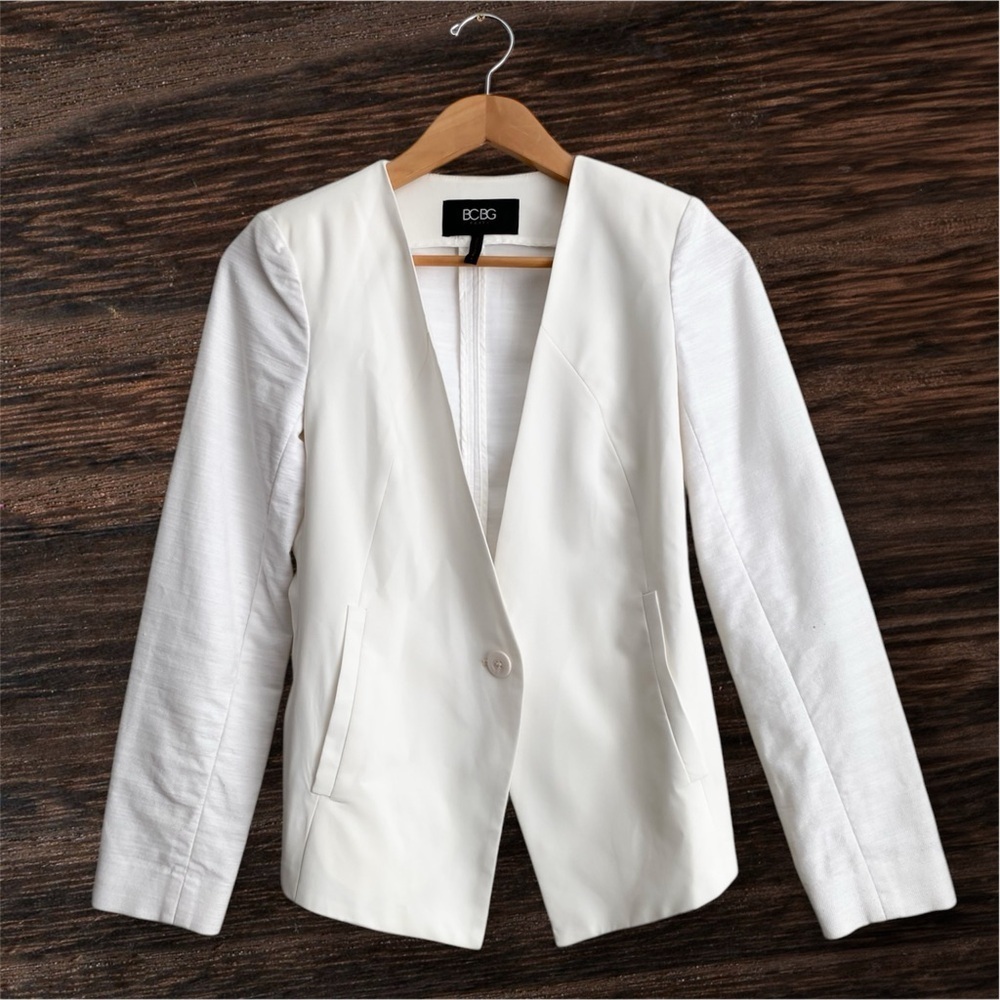 BCBG Paris White High Low Blazer Pleated Career Office Formal Wedding Contrast 0